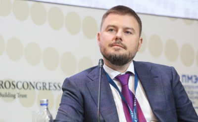 Ушерович, госконтракт и заграничная любовь группы 1520: криминальный треугольник
