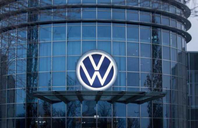 У автопроизводителя Volkswagen образовался дефицит средств в размере 11 миллиардов евро, что ставит компанию под угрозу финансового кризиса